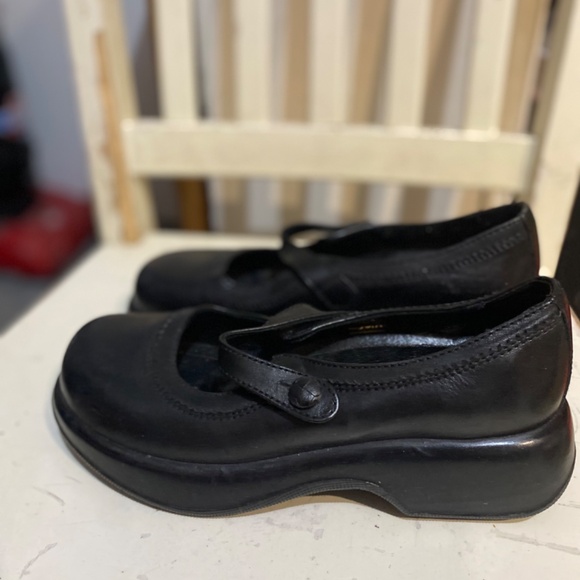 Dansko Size 38 Women’s Black Mary Jane Shoes - Picture 2 of 9